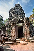 Ta Som temple - inside the first enclosure